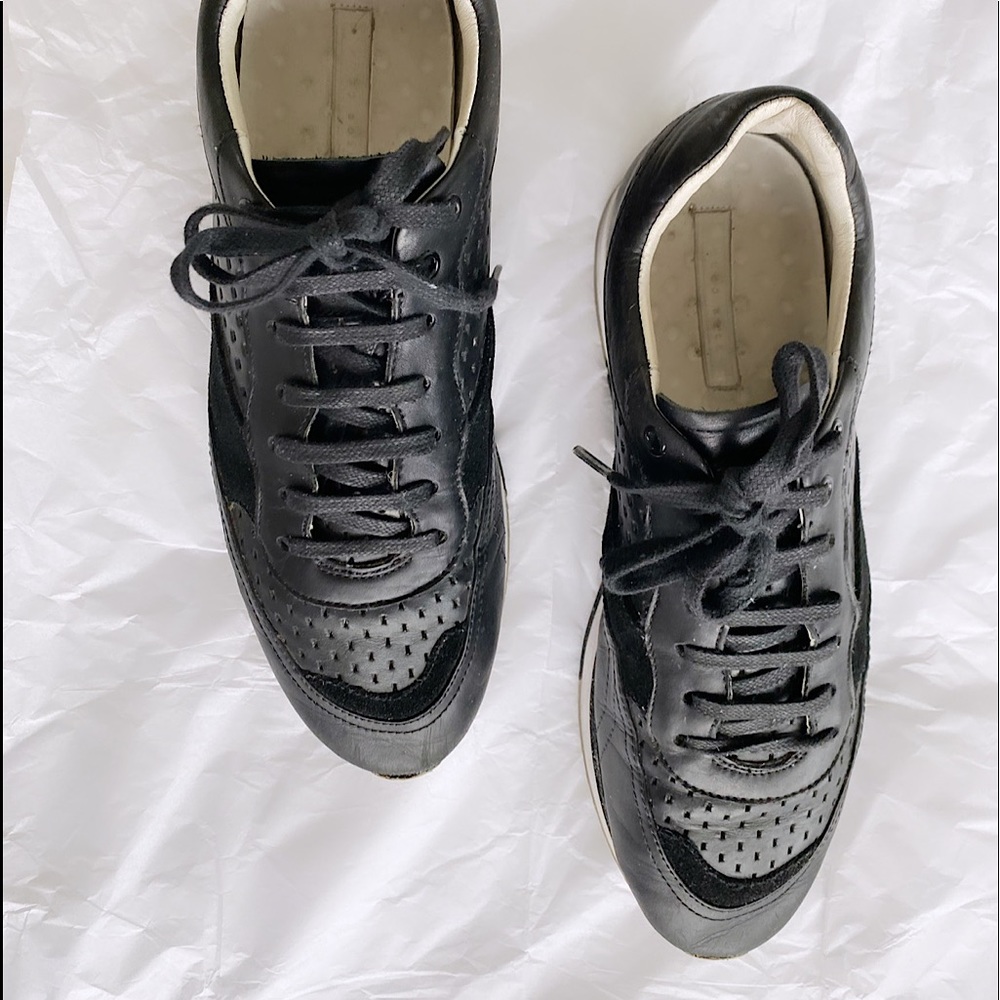 Hugo Boss Low top Sneakers: Black Leather and suede with thin platform Eu 39